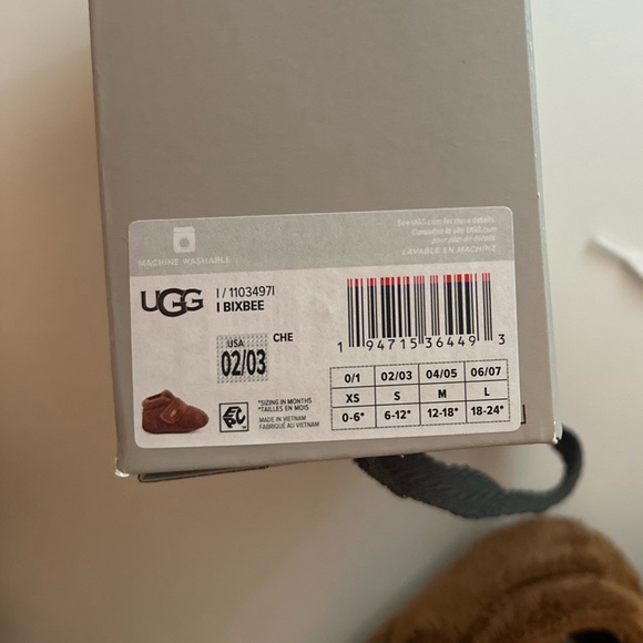 Ugg bixbee booties - Picture 3 of 4